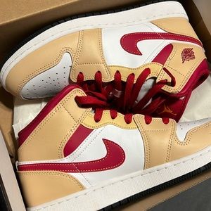 Jordan one mid beige red boys size 6.5 fits 8.5 women